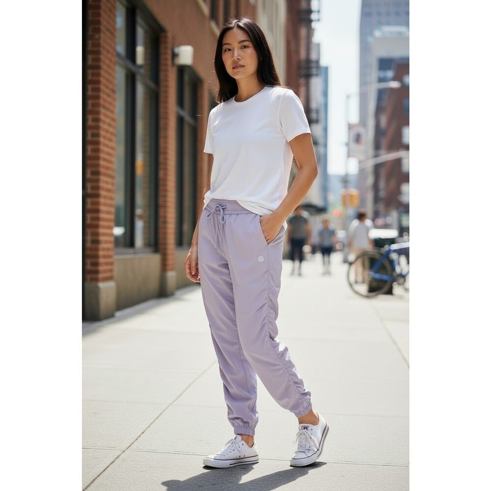 Athleta Attitude Ruched Jogger Light Purple Size 8T. Athleisure Yoga Track Pants